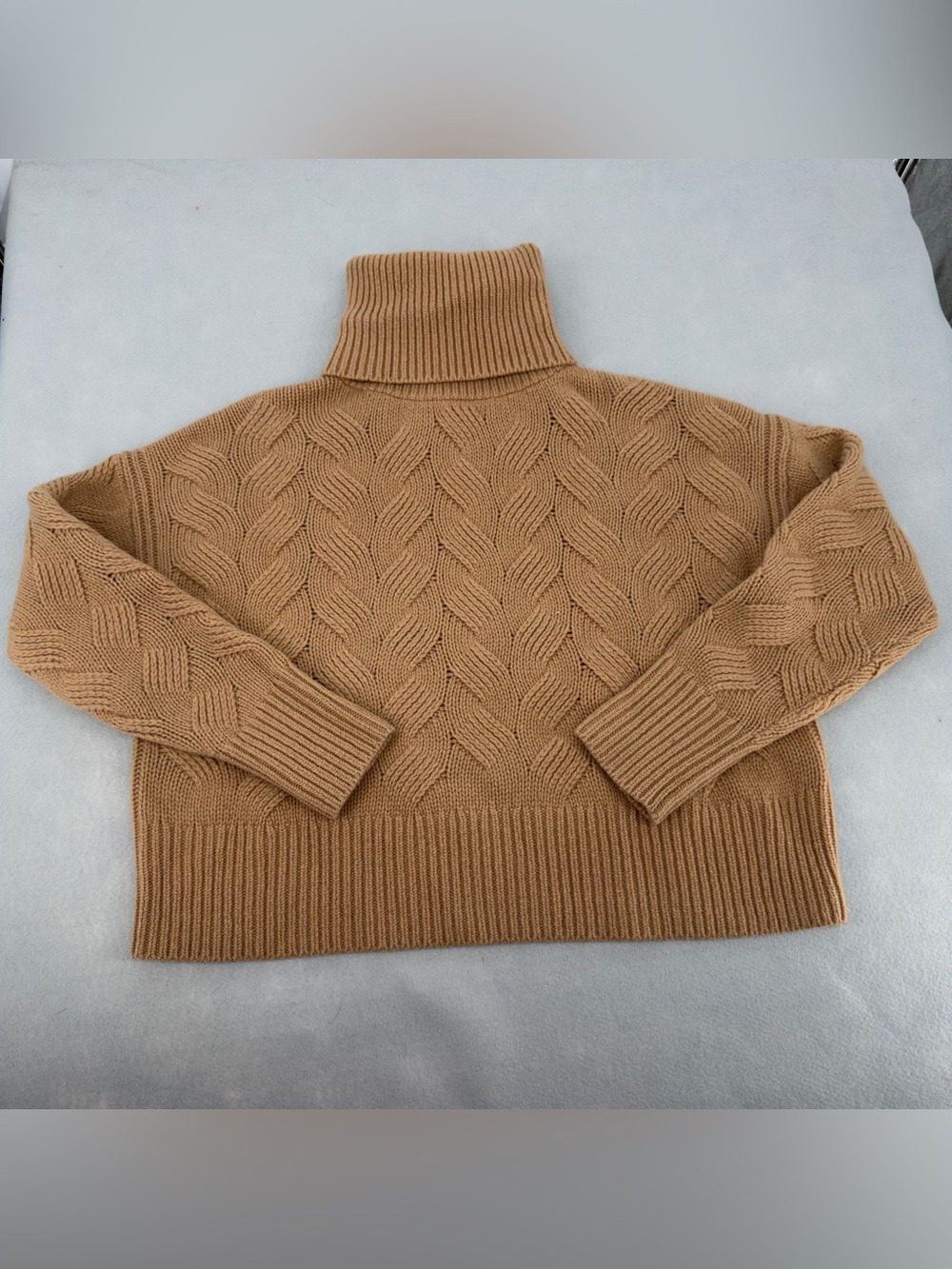 100% Wool Turtleneck Brown Sweater Small Womens